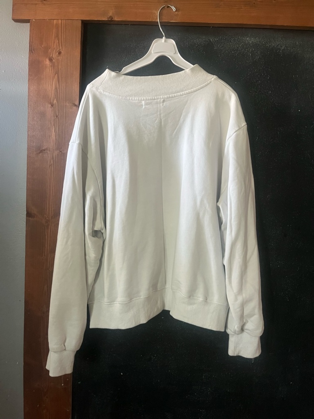 PARKE White Mockneck Sweatshirt size L/XL - Picture 5 of 9